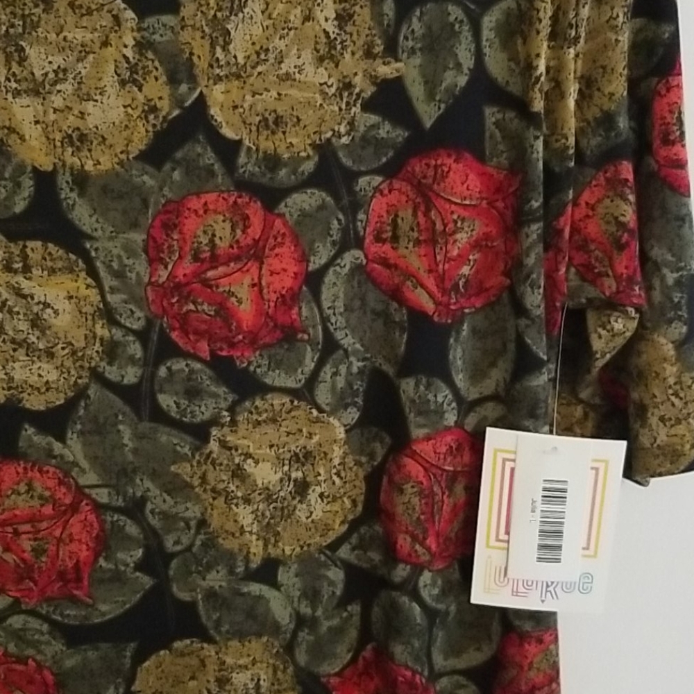 Large Julia.  Roses - Picture 2 of 2